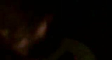 yumi 03 sex Brunette shoves phim sex lon luan máy rung trong âm hộ của cô.